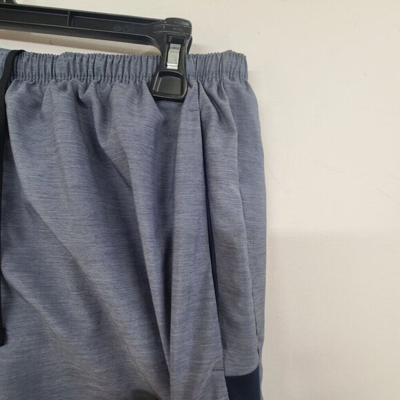 21. Nike Dri Fit men's Athletic Shorts Gray Size L - Picture 3 of 7
